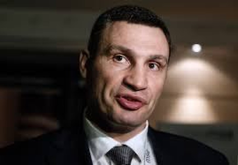Vitali Klitschko își schimbă semnul de partid. Vă pregătiți de alegeri?